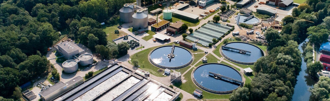 Lüneburg 폐수 처리 공장의 정화조.