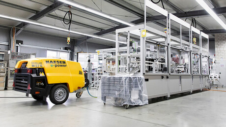 Unimatic에서 사용 중인 MOBILAIR M 27E.